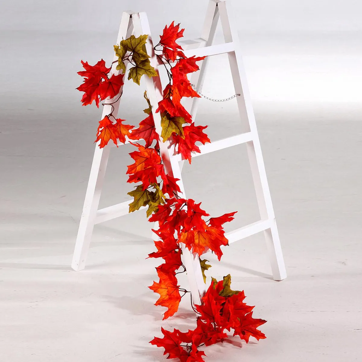Hot DecoWoerner Ahorn-Blätterranke - Grün 180 Cm rot