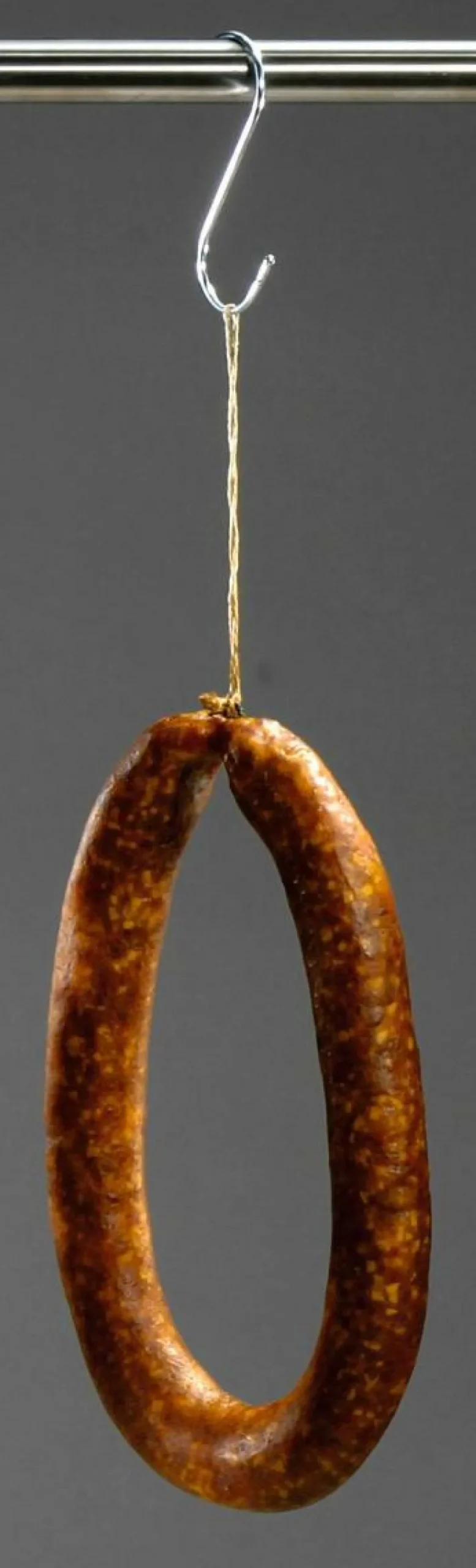 Hot DecoWoerner Bratwurst Ring Lebensmittel-Attrappe 30 Cm braun
