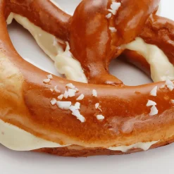 DecoWoerner Butterbrezel-Lebensmittel-Attrappe braun