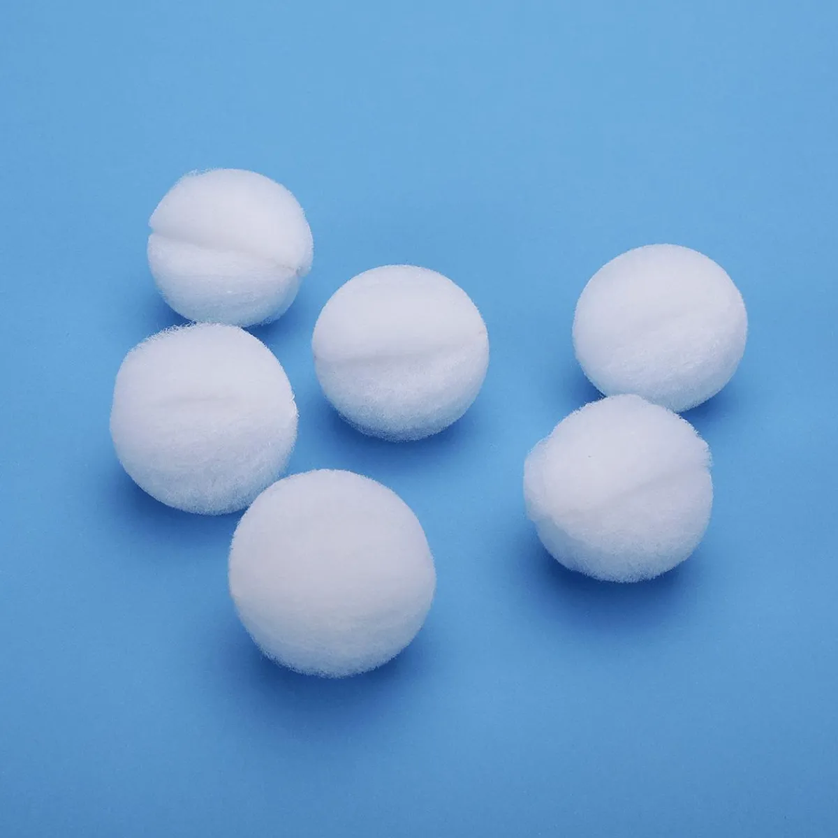 Hot DecoWoerner Deko Schneebälle 5 Cm Ø Pack á 6 Stück weiß