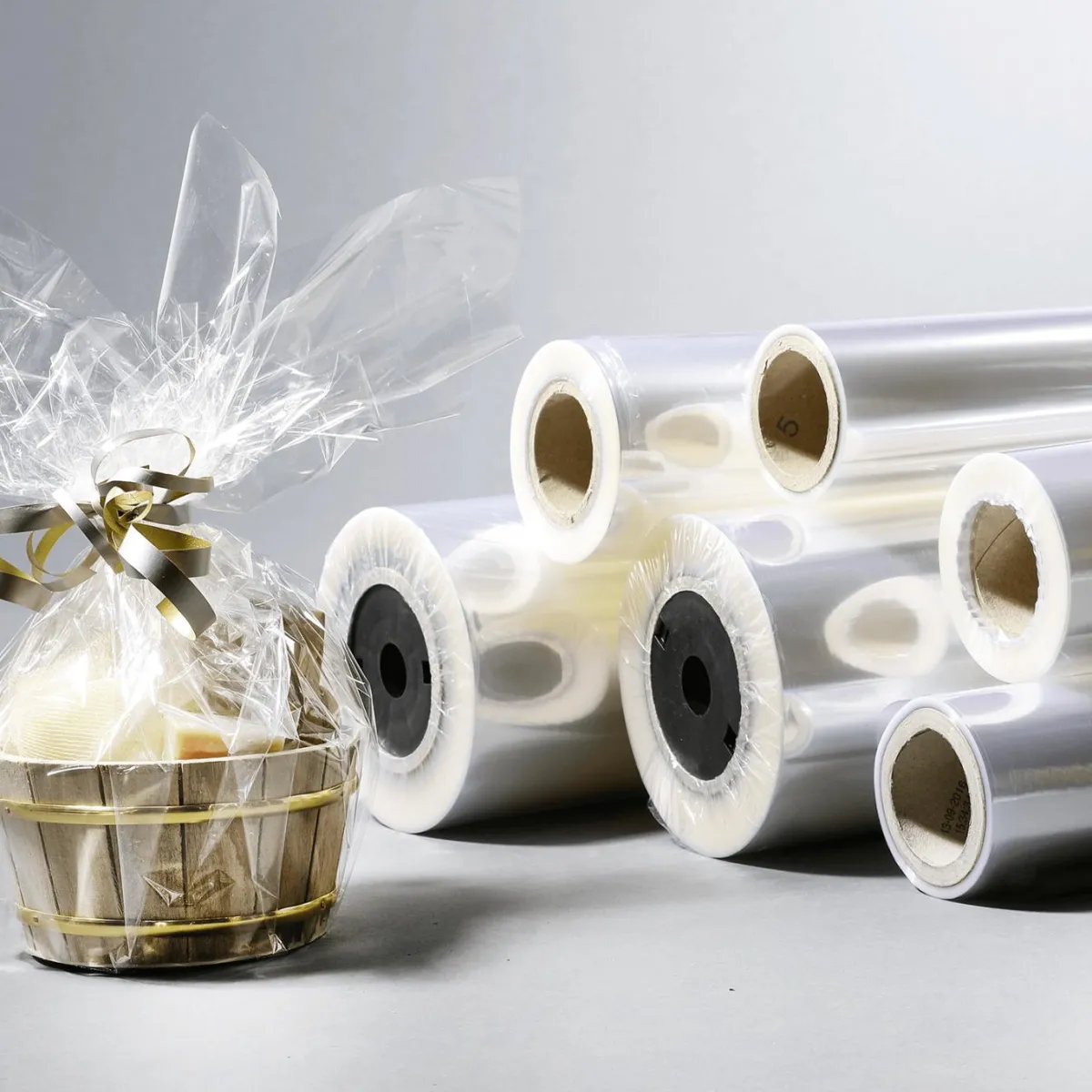 Discount DecoWoerner Geschenkfolie 75 Cm, 500 M transparent