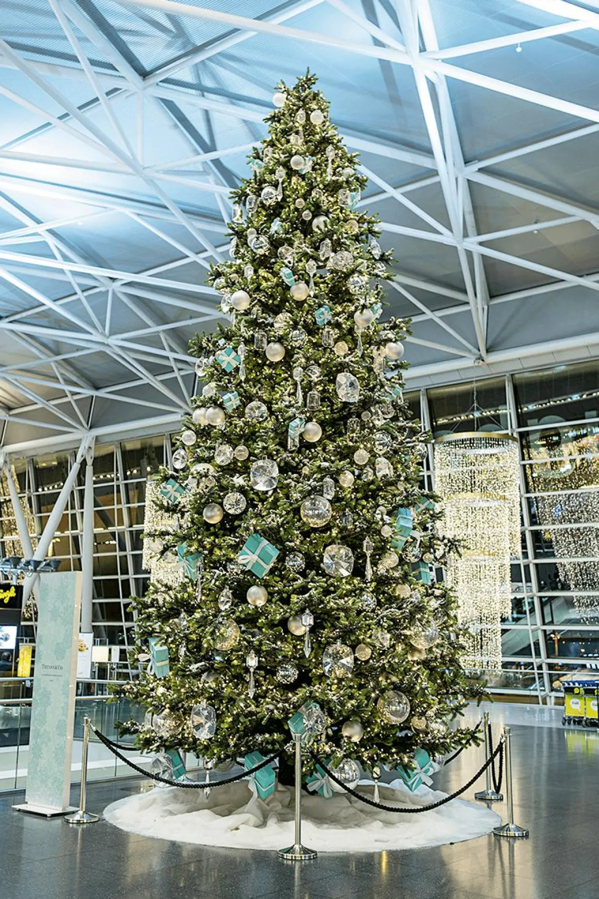 Clearance DecoWoerner Gigantbaum "Deluxe", 600 Cm grün