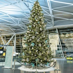 Online DecoWoerner Künstlicher Gigant-Weihnachtsbaum "Deluxe" grün