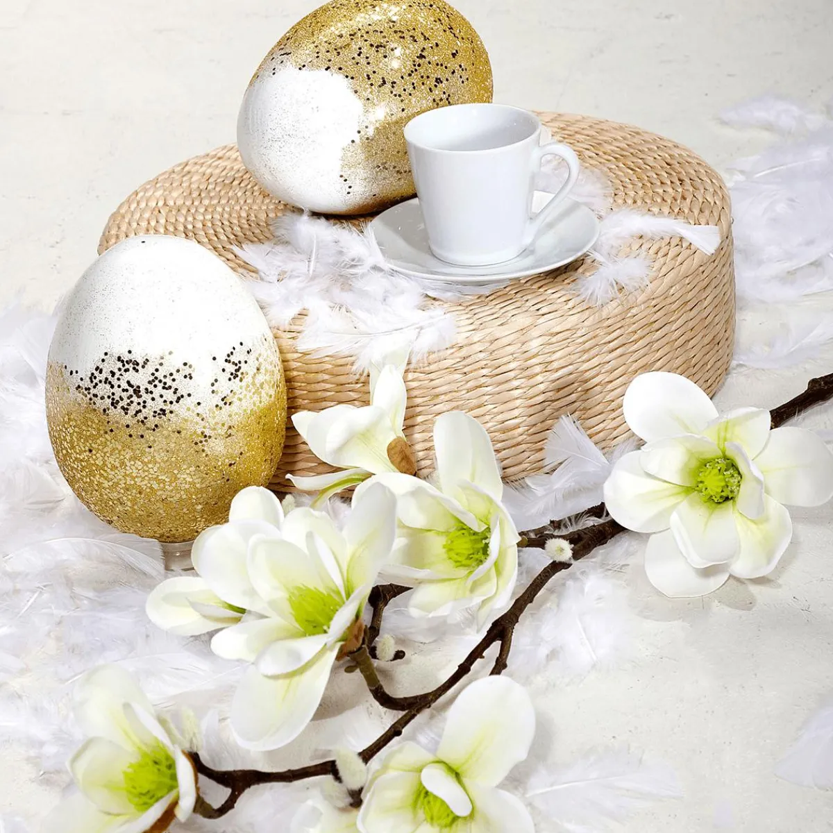 DecoWoerner Künstlicher Magnolienzweig, -grün, 100 Cm weiß