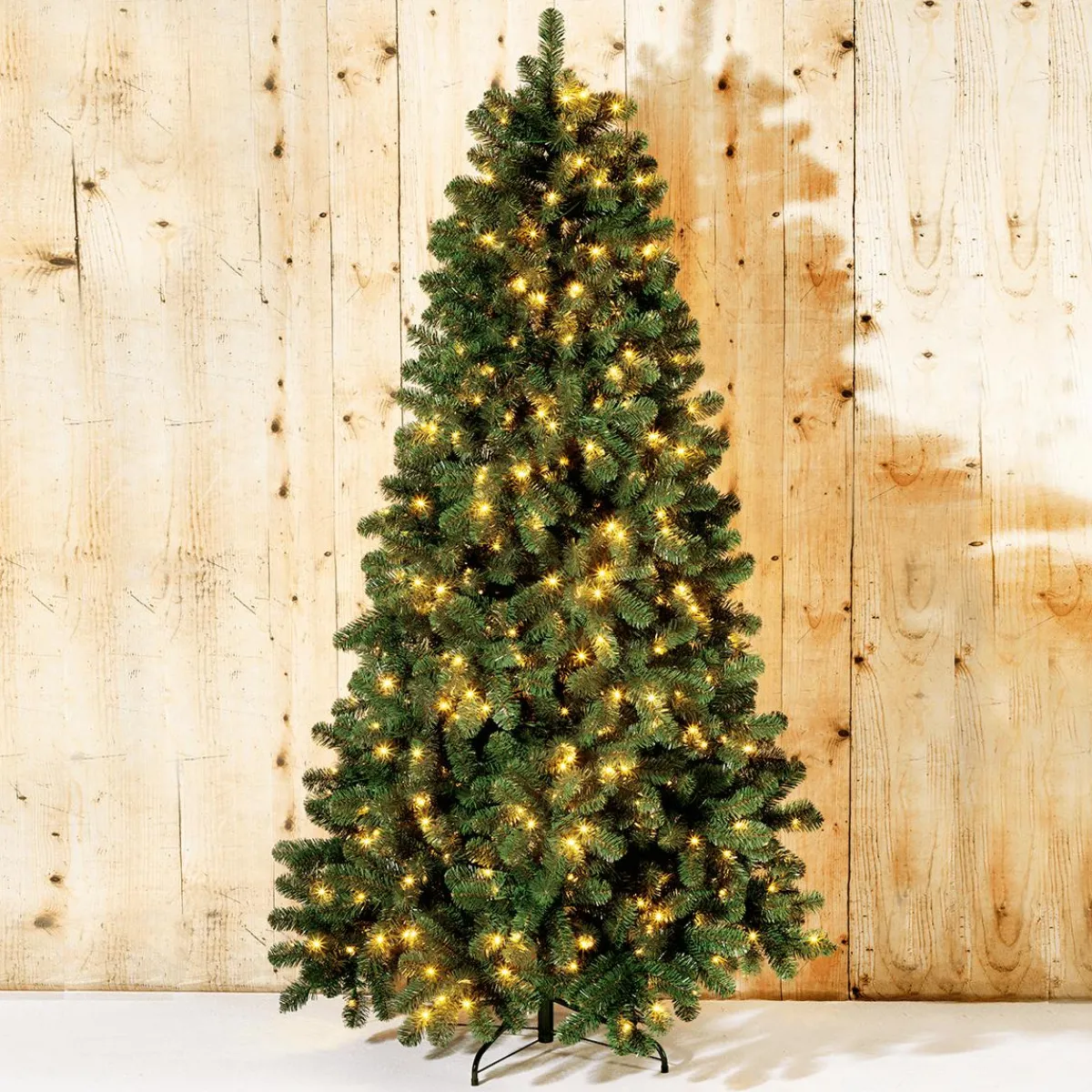 Outlet DecoWoerner Künstlicher Weihnachtsbaum Weißtanne Mit LED 180 Cm grün