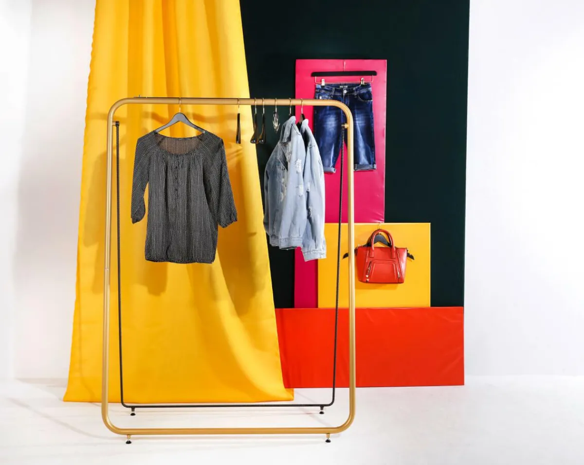 Sale DecoWoerner Konfektionsständer FOLD, 160 Cm Hoch, gold