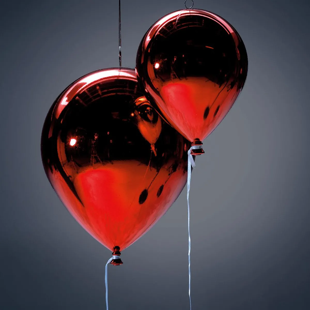 Clearance DecoWoerner Kunststoff-Ballon Metallic 20 Cm Ø rot