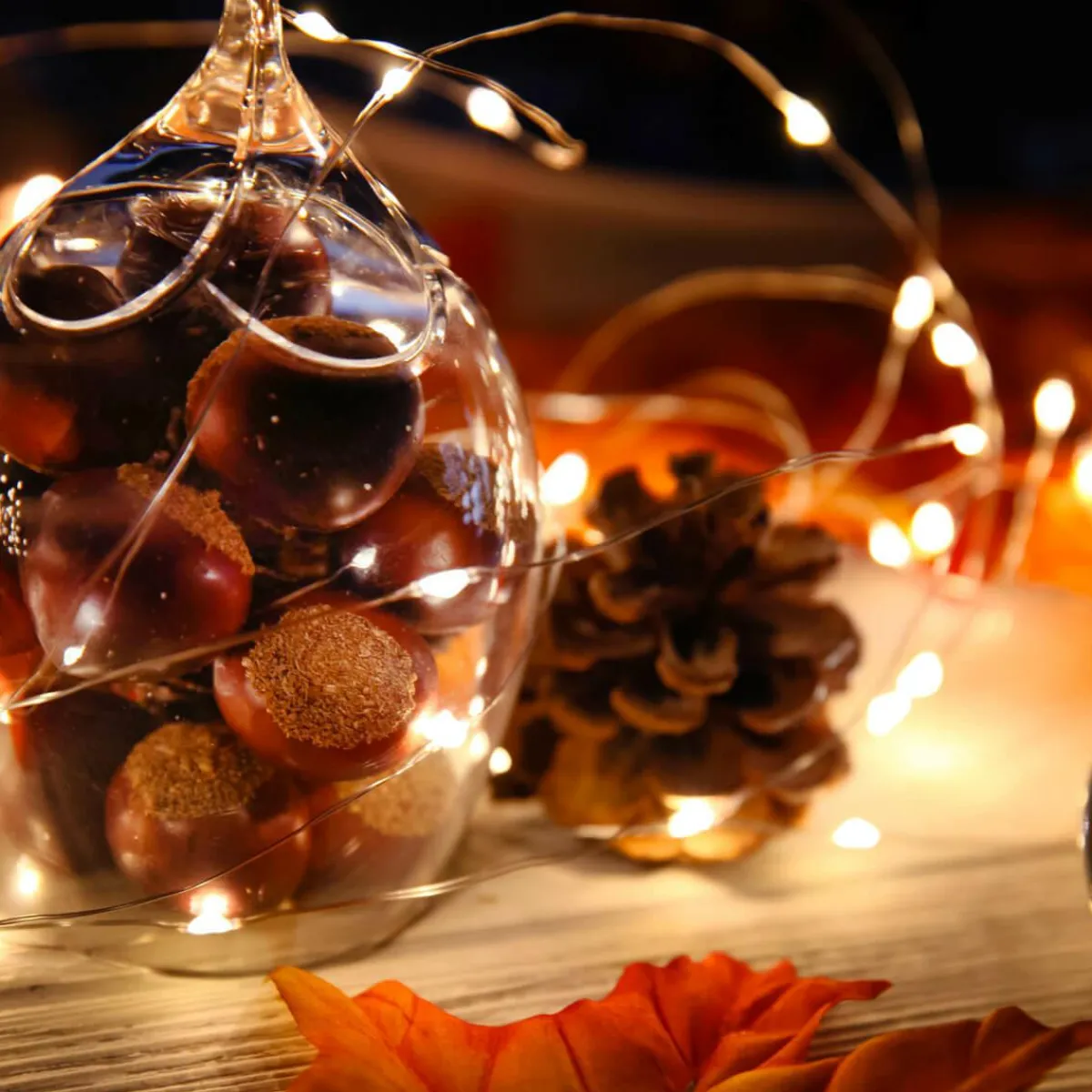 Best DecoWoerner LED Batterie-Draht-Lichterkette Für Außen, 10 M silber