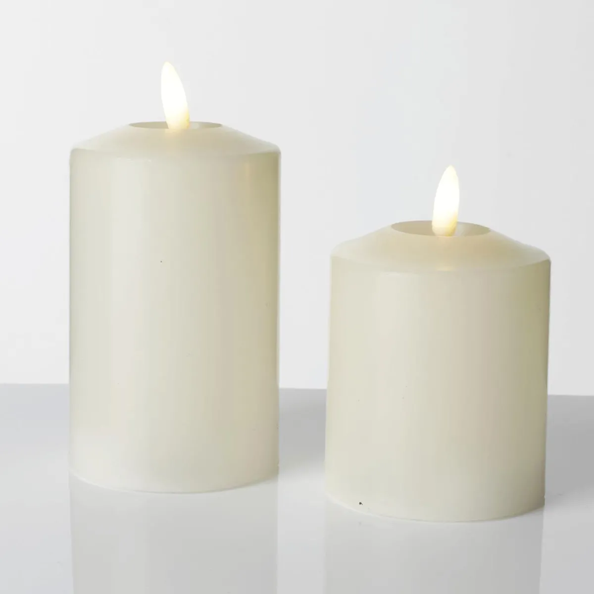 Outlet DecoWoerner LED-Wachskerze 7,5 X 11,5 Cm weiß