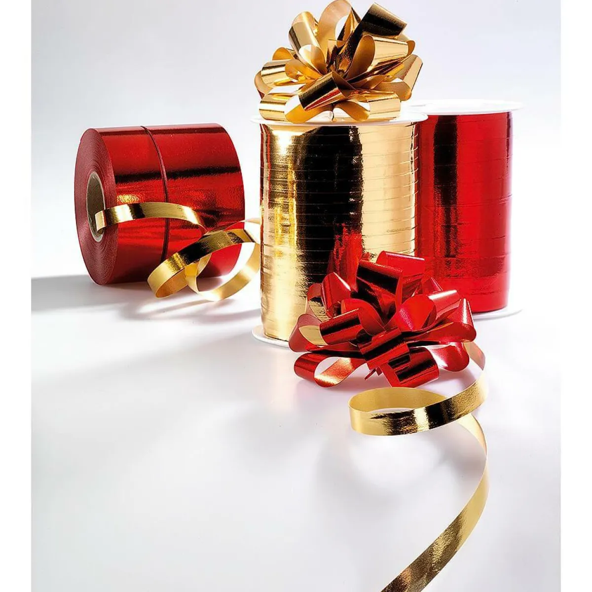 Clearance DecoWoerner Metallic-Ziehschleifen, 10 Cm Ø, , 50 Stück rot