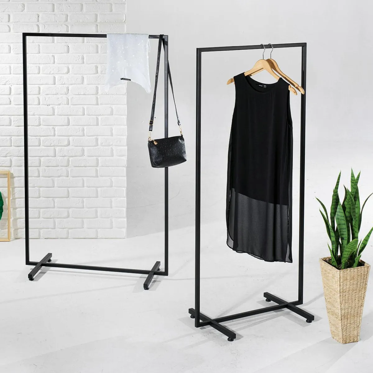 DecoWoerner Metall-Kleiderständer NOVUS, , 90 X 145 Cm weiß