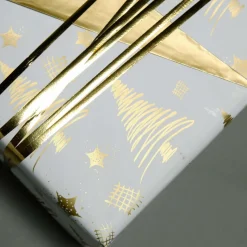 New DecoWoerner Nachhaltiges, Doppelseitiges Weihnachts-Geschenkpapier Mit Tannenbäumen & Sternen In – 50 M Geschenkpapier-Rolle gold