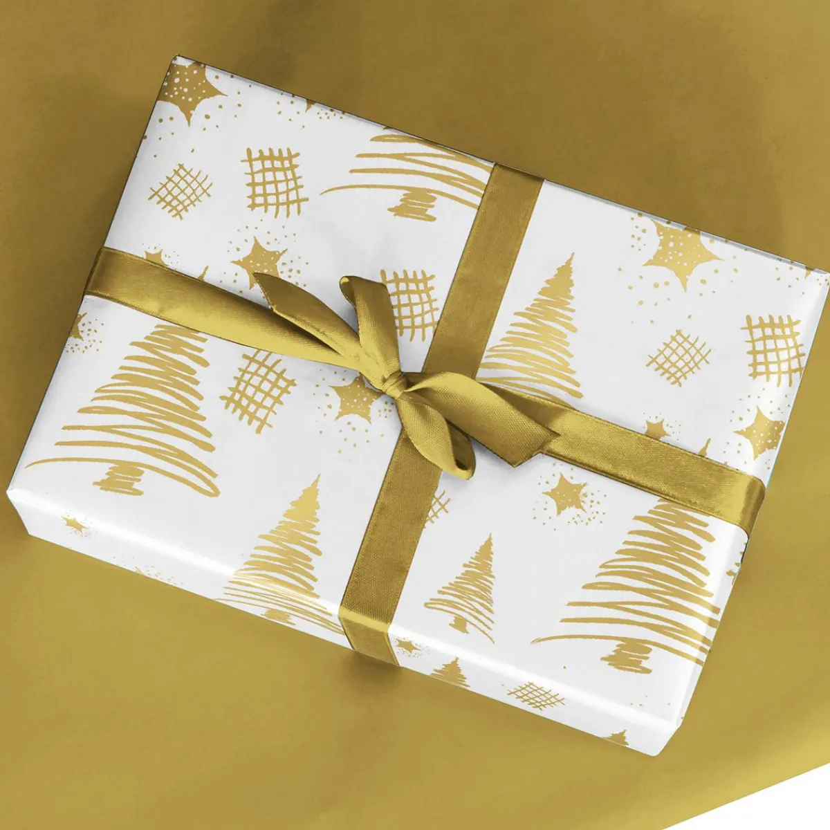 New DecoWoerner Nachhaltiges, Doppelseitiges Weihnachts-Geschenkpapier Mit Tannenbäumen & Sternen In – 50 M Geschenkpapier-Rolle gold