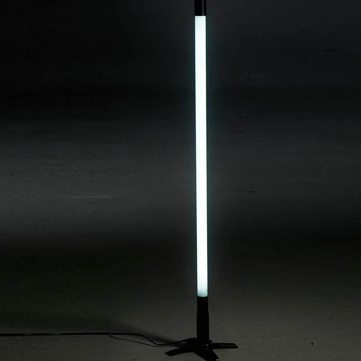 Outlet DecoWoerner Neonröhre , 134 Cm weiß