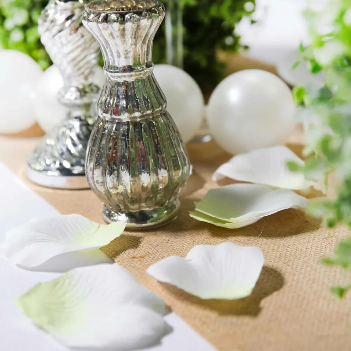 Hot DecoWoerner Rosenblätter, 100 Stück weiß
