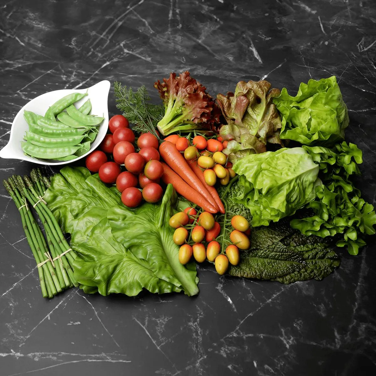 Sale DecoWoerner Salatblätter -rot Lebensmittel-Attrappe, Pack à 6 Stück grün